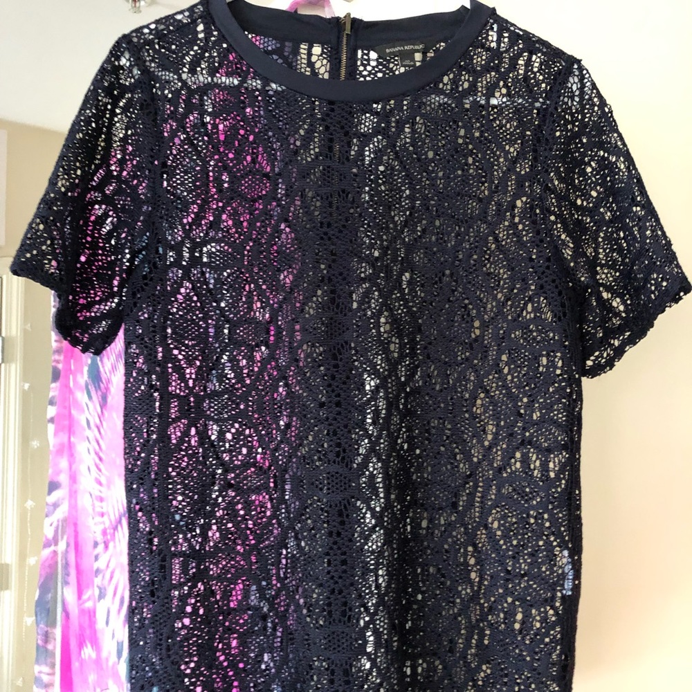 SZ M Navy blue cut out top